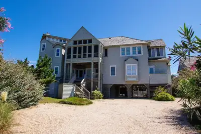 Image de Oceanfront, Sun-Sun, Pool, Elev, Ocean Vws, Pm100, Ships In