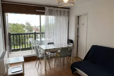 Image de Appartement 2 pièces en front de mer avec balcon, à 70m de la plage de Cabourg