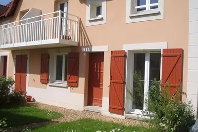 Image de Cottage 3 pièces à Dives-sur-Mer, jardin privé, proche Port Guillaume, piscine, animaux acceptés