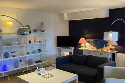 Image de Grand Duplex en Front de Mer avec 3 Chambres, Animaux Acceptés, Equipements Complets, Cabourg