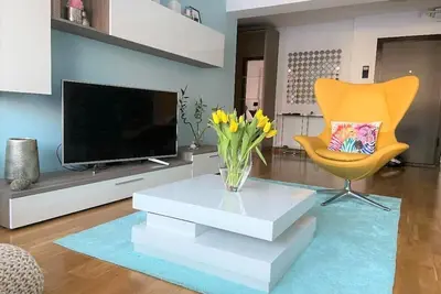 Quiet&Vibrant&Luxurious Apartment in Central Bucharest!