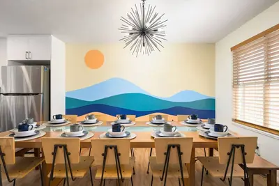 Image de The Mcm Movie Manor|Big Backyard|Movie Theater