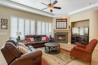 Image de Lovely single story home located in the active adult 55+ community of Trilogy at Power Ranch.