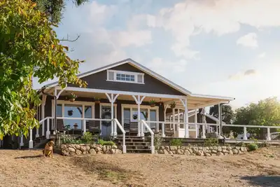Image de Classic Coastal Ranch Retreat on 167 acres. Family Summer Camp Vibes.