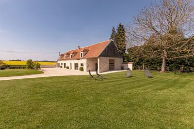Image de Gite de charme 4 étoiles, à la ferme en Champagne, Jacuzzi privatif