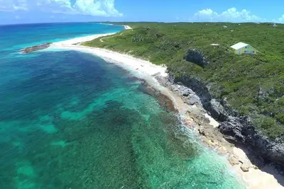 Image de Eleuthera Villa - The Surfer's Beach Destination!