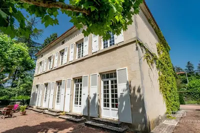 Image de Appartement indépendant dans une magnifique propriété