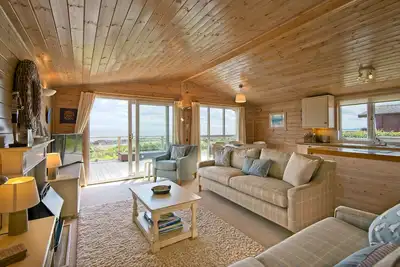 Image de The Buoys - a lodge that sleeps 6 guests in 3 bedrooms