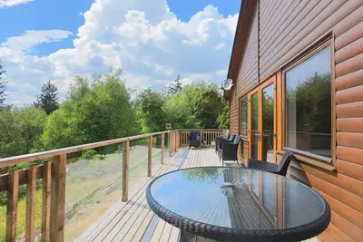 Honeysuckle, Colvend -  a lodge that sleeps 6 guests  in 3 bedrooms