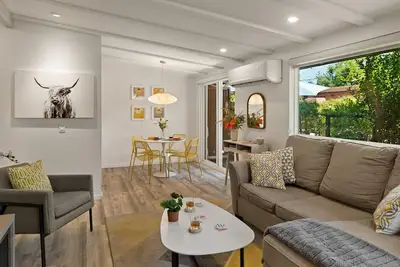 Image de DreamCatcher-S Uptown! Walk to Shop/Dine/Hike