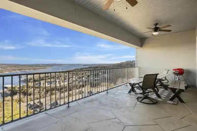 Image de Incredible Table Rock Views, Spacious, Minutes to Silver Dollar City!