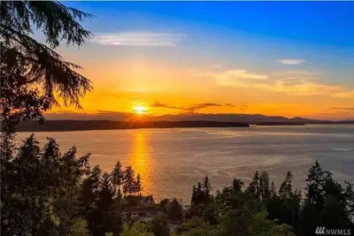 Image de Amazing Puget Sound View House (Studio)