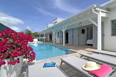 Image de Villa Alma - belle villa d'architecte pour 8 avec piscine