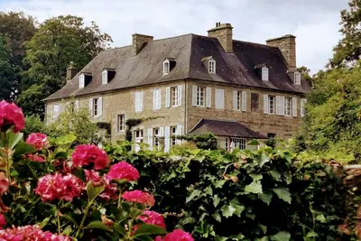 Image de New Manoir avec des espaces grandioses! Vacances exceptionnelles garanties