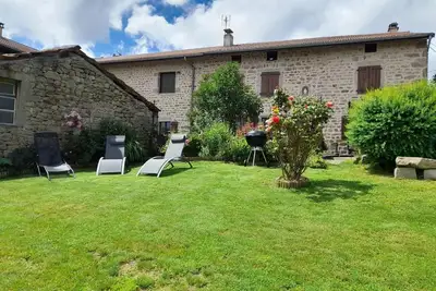 Image de Gîte de charme avec jardin et wifi à Chalmazel-Jeansagnière