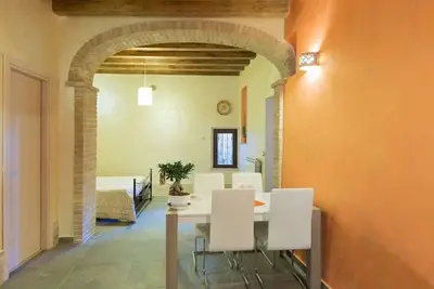 Image de The Garden of the Saracen House - Orange, with terrace