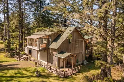 Image de \" Casa Del Mar\" (House by the Sea) Forest Retreat