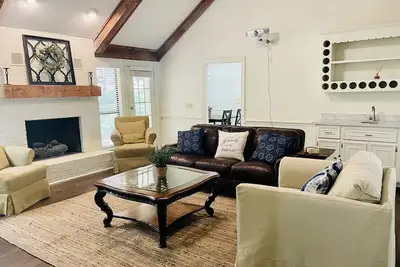 Image de The Hanley House Golfcourse Community