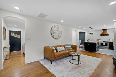 Oakhurst Corner- 3b/2b 10 min drive to Wrightsville Beach