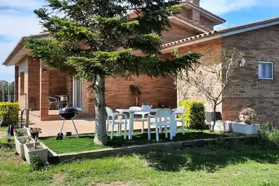 Image de House in a quiet area with views of the old town of Pals