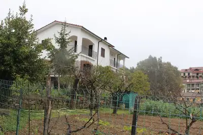 Image de Apartment in Semi-detached Villa with Garden