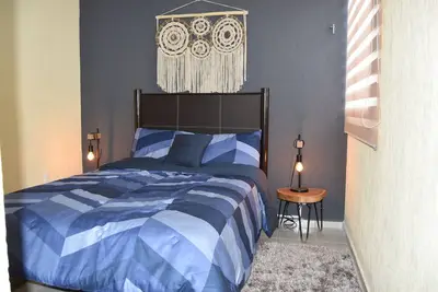 Image de Detached house with private garden