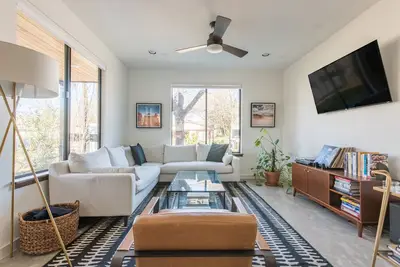 Image de Charming Home in the Heart of Austin's East Side