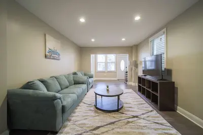 Image de Nyc Urban Getaway 10 Min to Newark Penn Station