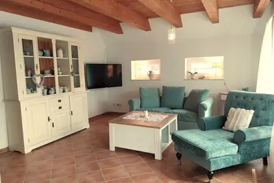 Image de Spacious vacation home (90m²) on 2 floors, 3 bedrooms, 2 bathrooms and garden