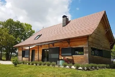 Image de Au cœur des causses! Belle maison moderne ossature bois avec jaccuzzi extérieur