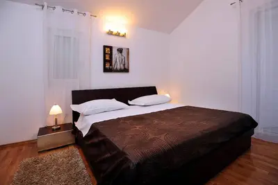 Image de Appartement de vacances pour 4 personnes  + 2 enfants env. 70 qmà Rogoznica, Dalmatie (Nord de la Dalmatie)