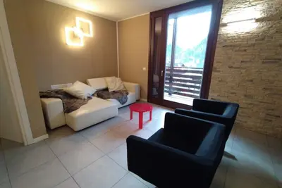 Graynite - Adamello Peak - Two Apartment