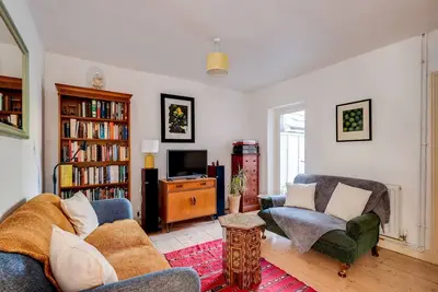 Image de Lovely Terraced 2-Bed House (near Hinksey Park)