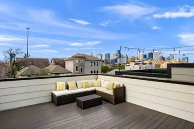 Image de Midtown with a View!