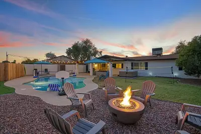 Image de Brand New! Upscale Entertainer’s Dream Home!