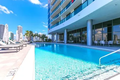 Image de Lunabase Heavenly View / Condo Intelligent, Lit King, Vue sur la Baie, Parking