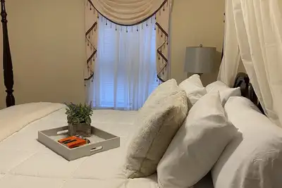 Image de The Baker Chateau. Dothan Alabama near the Medical Center