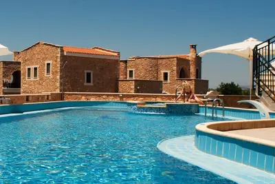 Image de 3 bedroom villa common pool