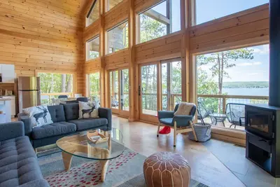 Image de Hygge on Seneca: \"Relaxing Seneca Lake Getaway! \"