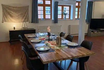 Image de Large apartment over 2 floors, 105 square meters for up to 6 people. Central and quiet