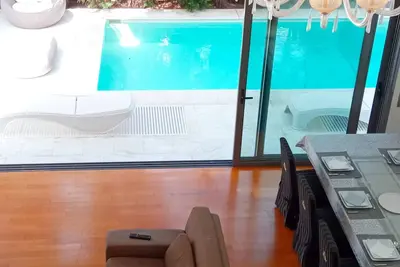 Image de Ultra - Modern Living, with Private Outdoor Pool