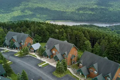 Image de Camp Four 23: Pet Friendly, Slope side, Gas Fireplace.