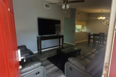 Image de 2 Bed 2 Fb Near Seu Midway Disney and Beaches