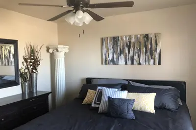 Image de The Rustic @ Paseo de Encinal Dr # 1