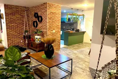 Image de Ground Floor, Enormous With Garden And Parking For 11 Pax. Expo Area