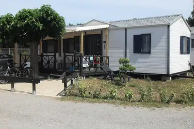 Image de Bungalow 42 m² (6 pers. ) + terrasse 16 m², plage à 800 m. -plein sud.