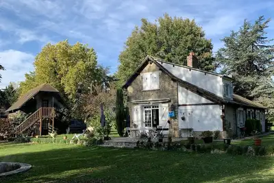 Image de Maison De Caractere Bord De Riviere Avec Dependance
