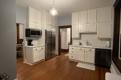 Image de Historic home conveniently located to Abu