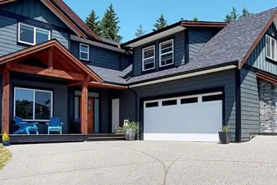 Image de Modern 1 bedroom suite near trails, lakes and beaches.