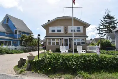 Image de Lotti's Landing - Seaside Beach House - Onset, Ma
